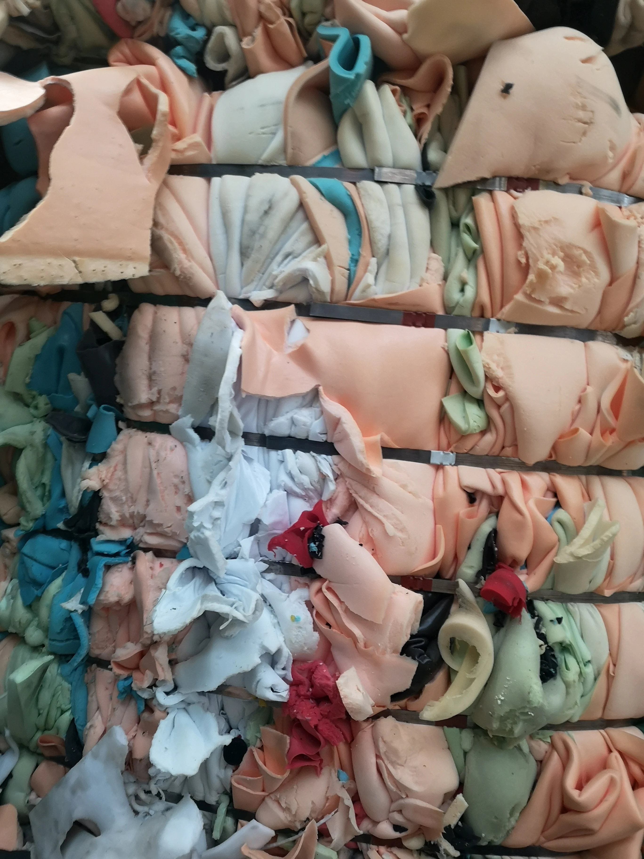 PU Foam Sponge Skin Scrap in Big Pieces