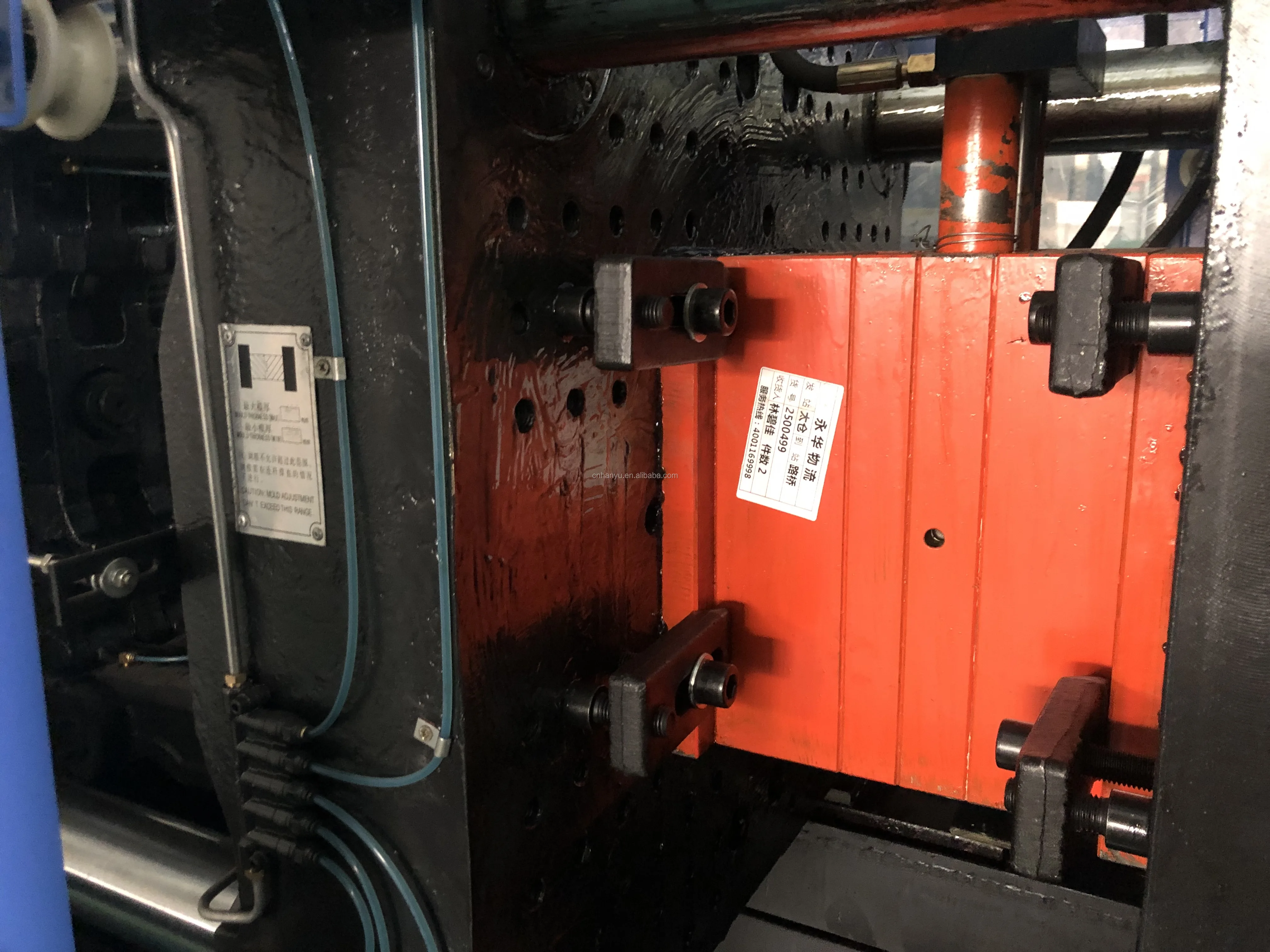 PET plastic injection molding machine price