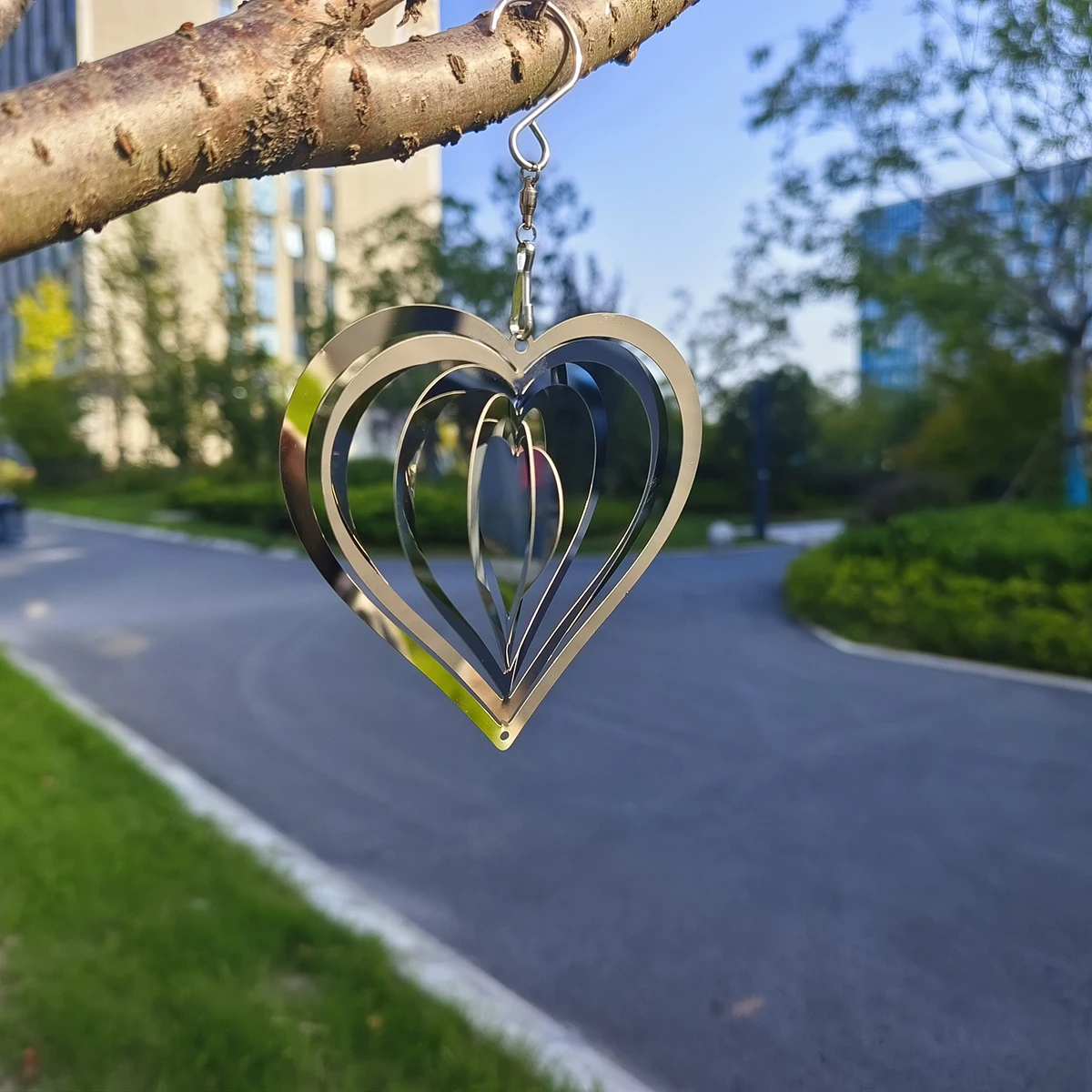 Yard Decoration 3D Rotating Winds Chimes Bird Control Outdoor Hanging Bell Pendant Ornaments Yard Garden