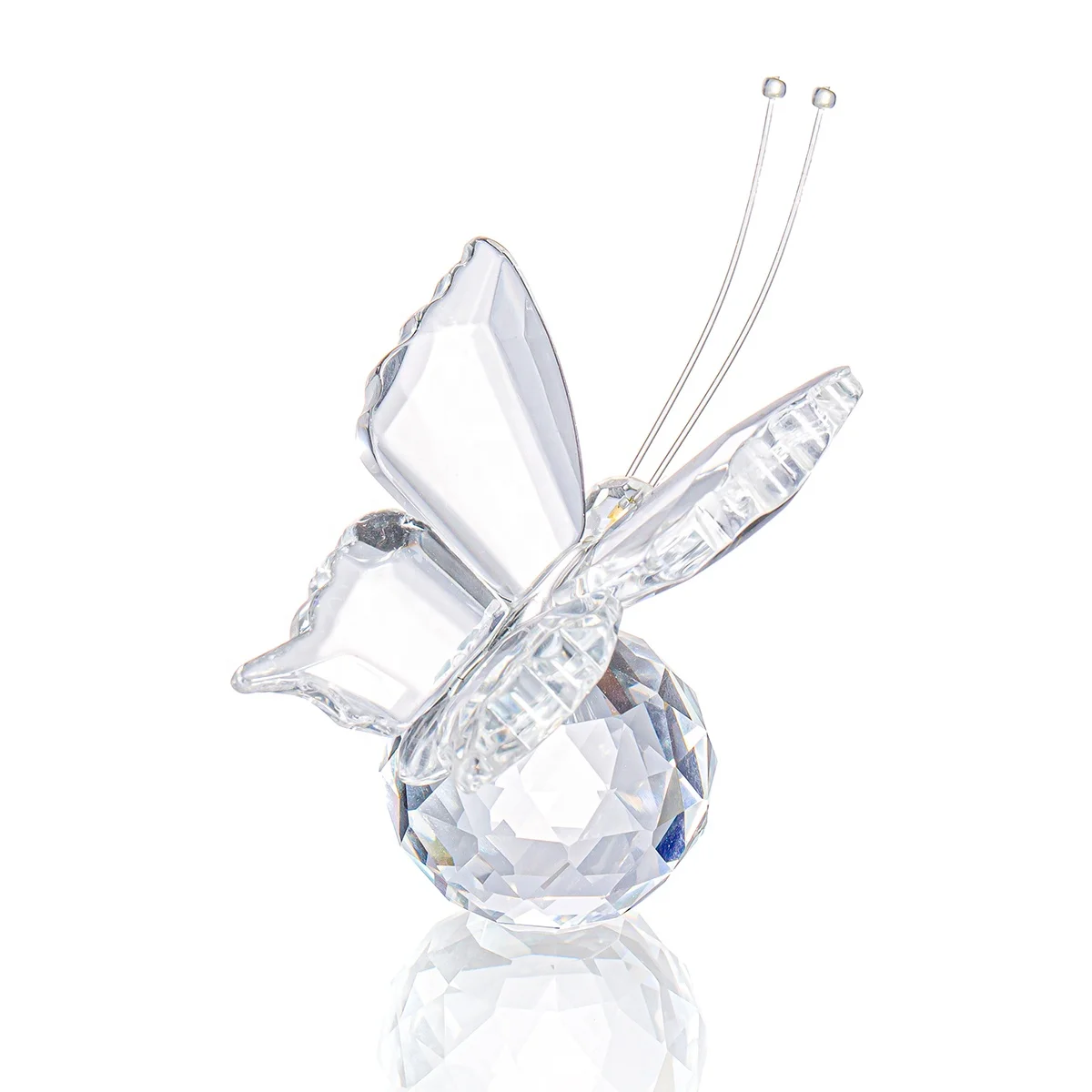 Best selling various colors Facet Shining Crystal Butterflies Figurine Present Day Souvenir gift for wedding decoration