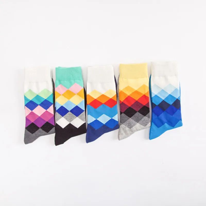 
colorful socks diamond pattern fashion cotton in tube socks warm winter socks for men wholesale 