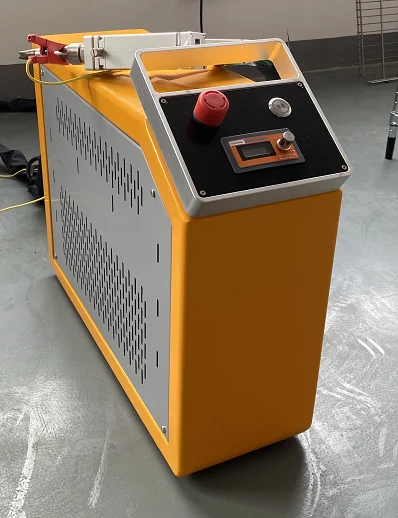 1000w 1500w 2000w Handheld Portable Fiber Laser Welding Machine Metal Welding Machine