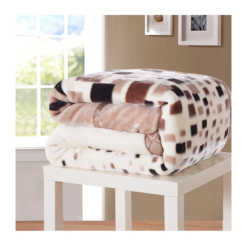 China Manufacturer christmas Autumn winter luxury Soft Flower Printed Warm mink Fleece throw blankets