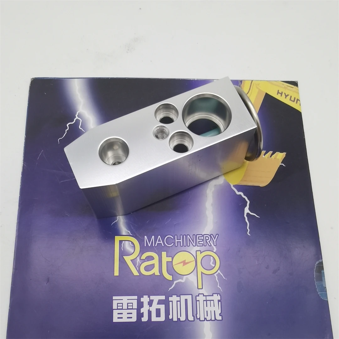 Valve YN20M00107S021 for SK250-8 SK330-8 Excavator Parts Expansion Valve
