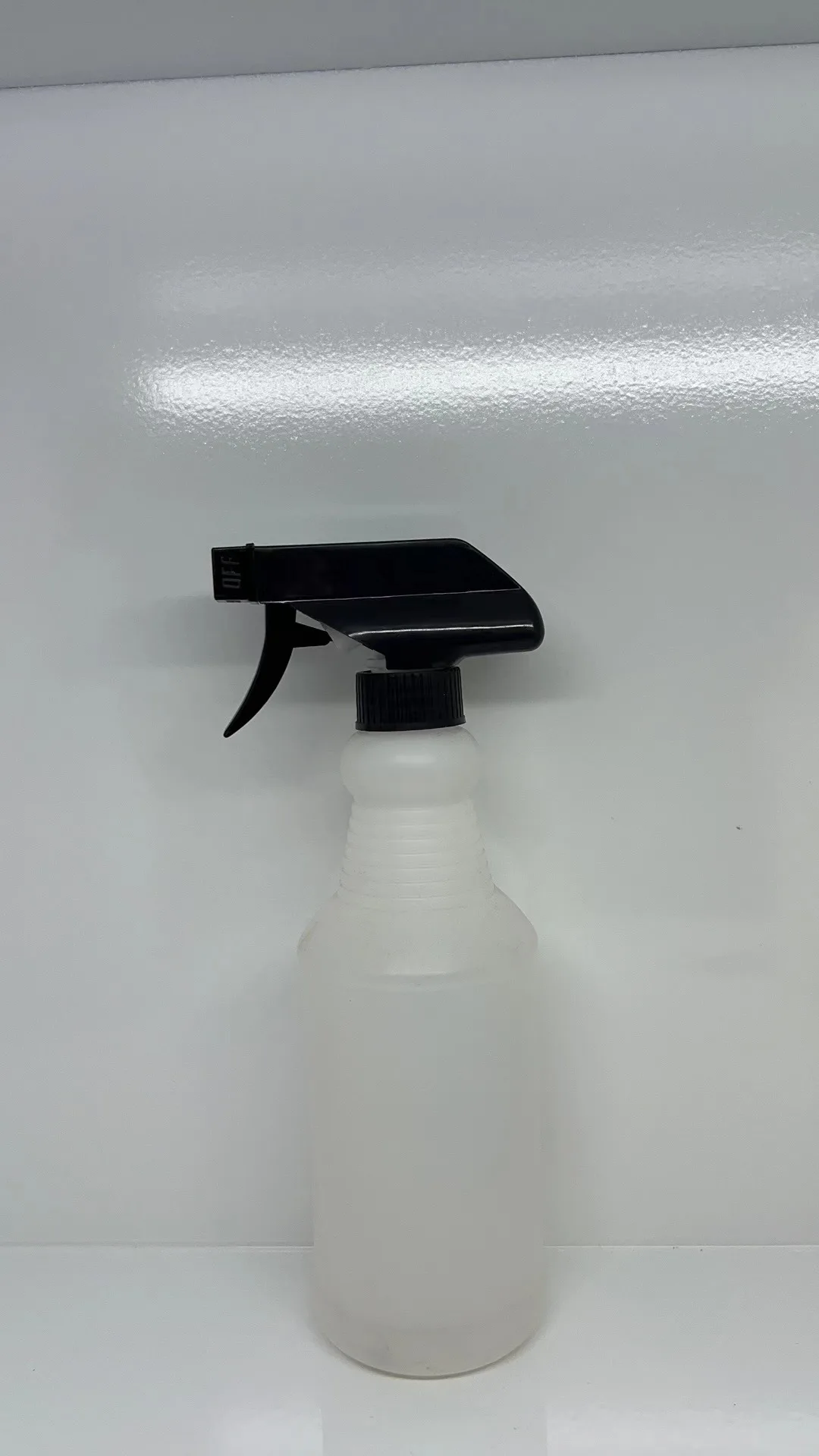 Pistol type spray bottle Flat cap liquid bottle 500ml oil stain cleaning spray bottle
