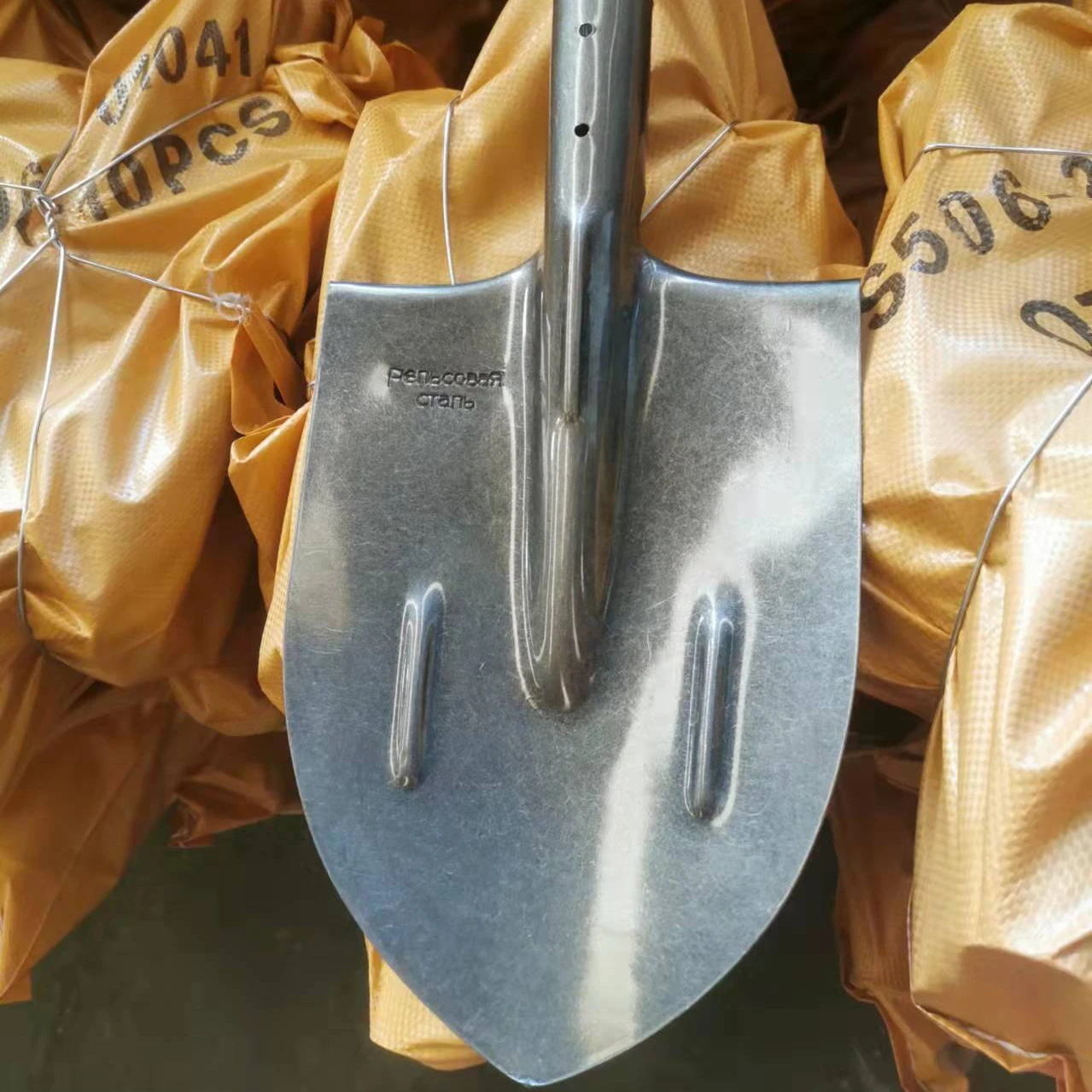 2022year hot!! garden tools russian style shovel head material rail way steel