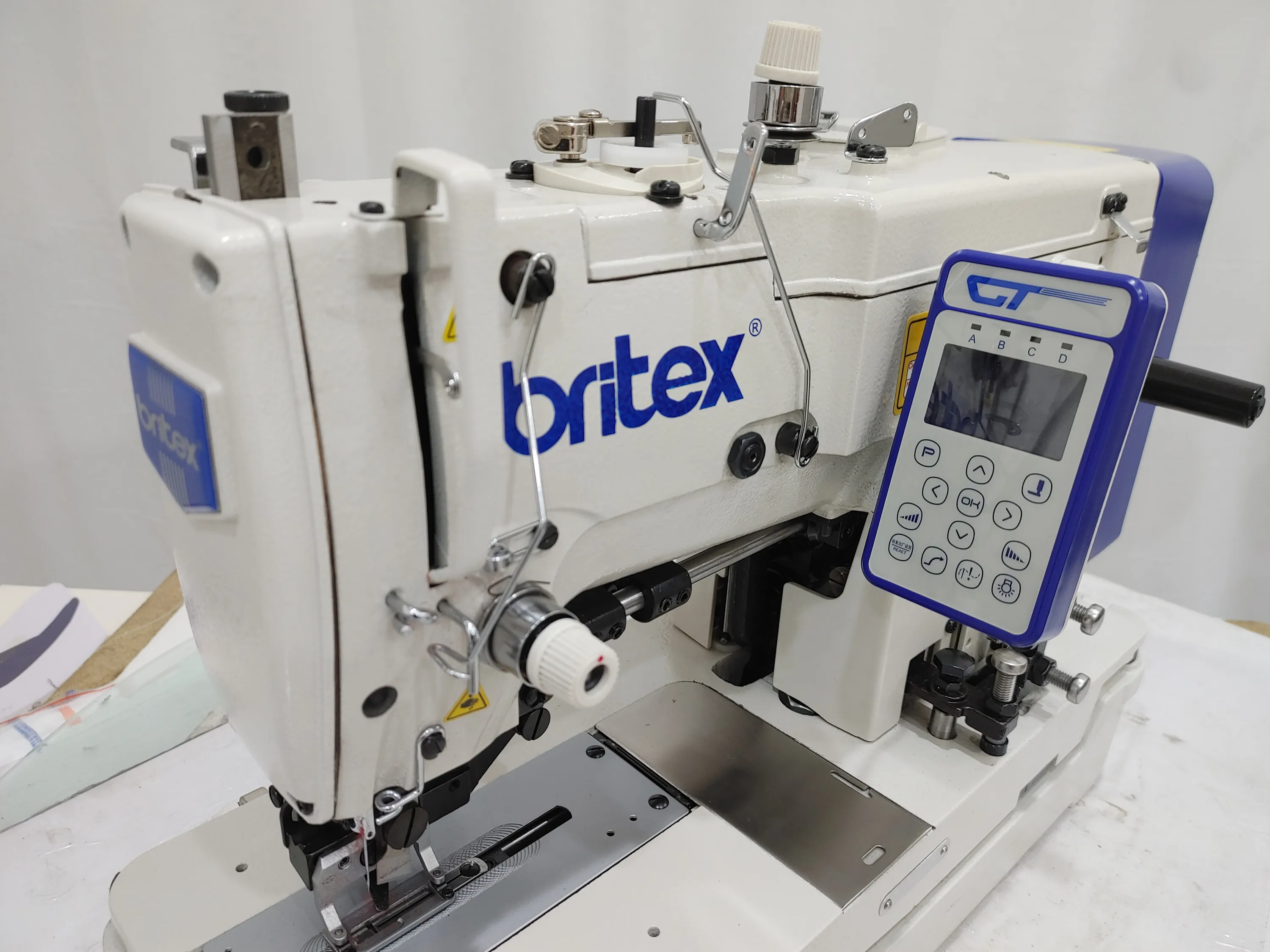 BR-781DTF Integrated Direct Drive Button Holing Sewing Machine with auto foot lifter step motor