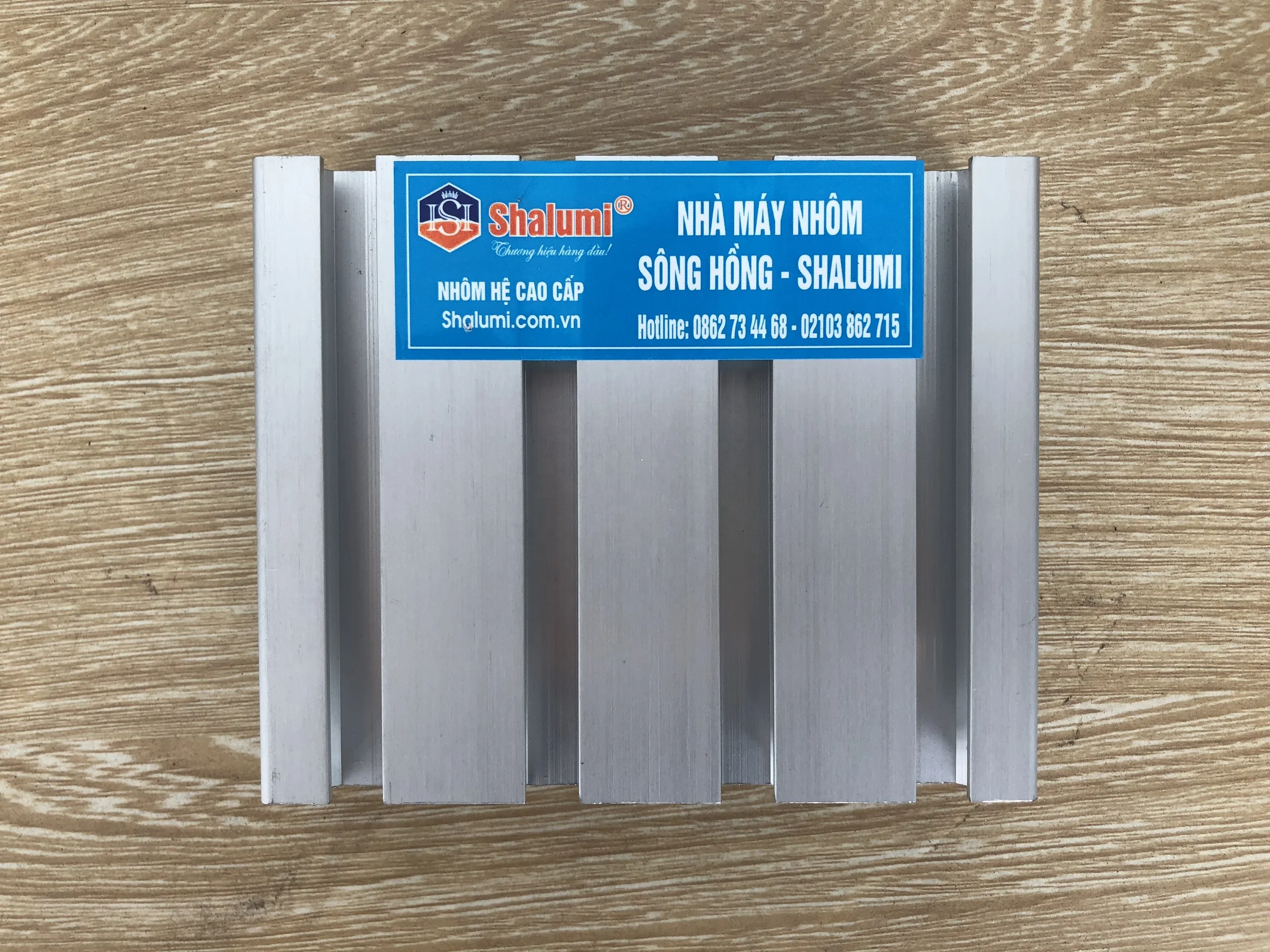 Лидер продаж экструзионный алюминиевый профиль 40x40 от Shalumi Вьетнам