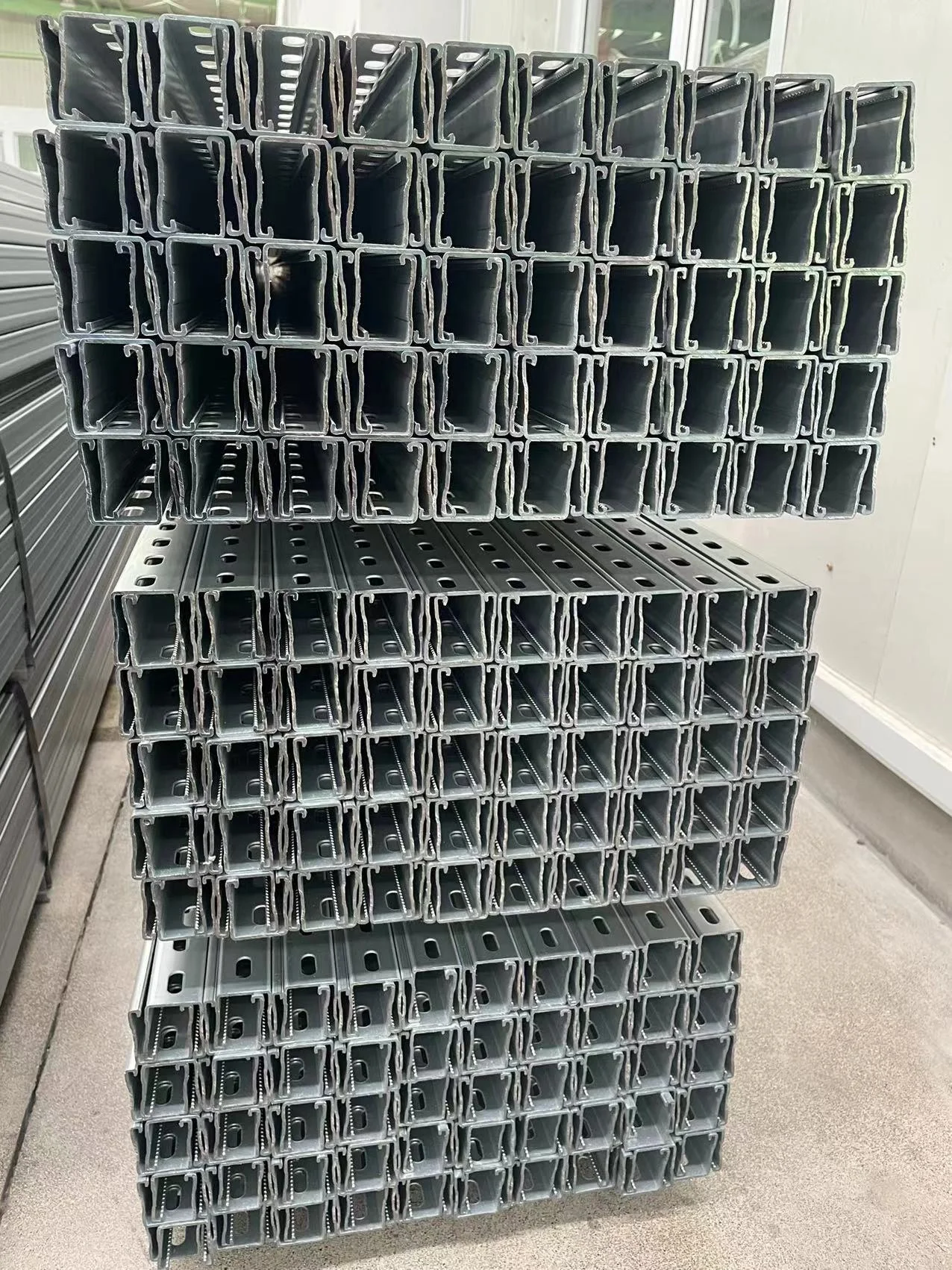 Zinc Aluminum Magnesium Solar Mounting Bracket Solar Power System