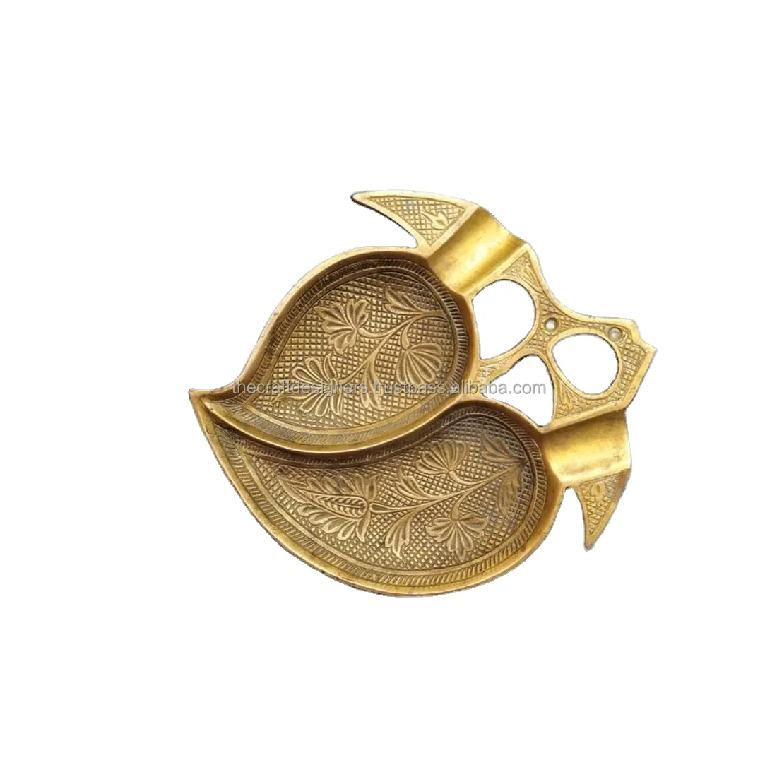 Brass Attached 2 Mangoes Ashtrays Hand Engrave Designing Best Selling Tabletop Ash Tray Cigar Ashtray Lightweight Metal Ashtrays