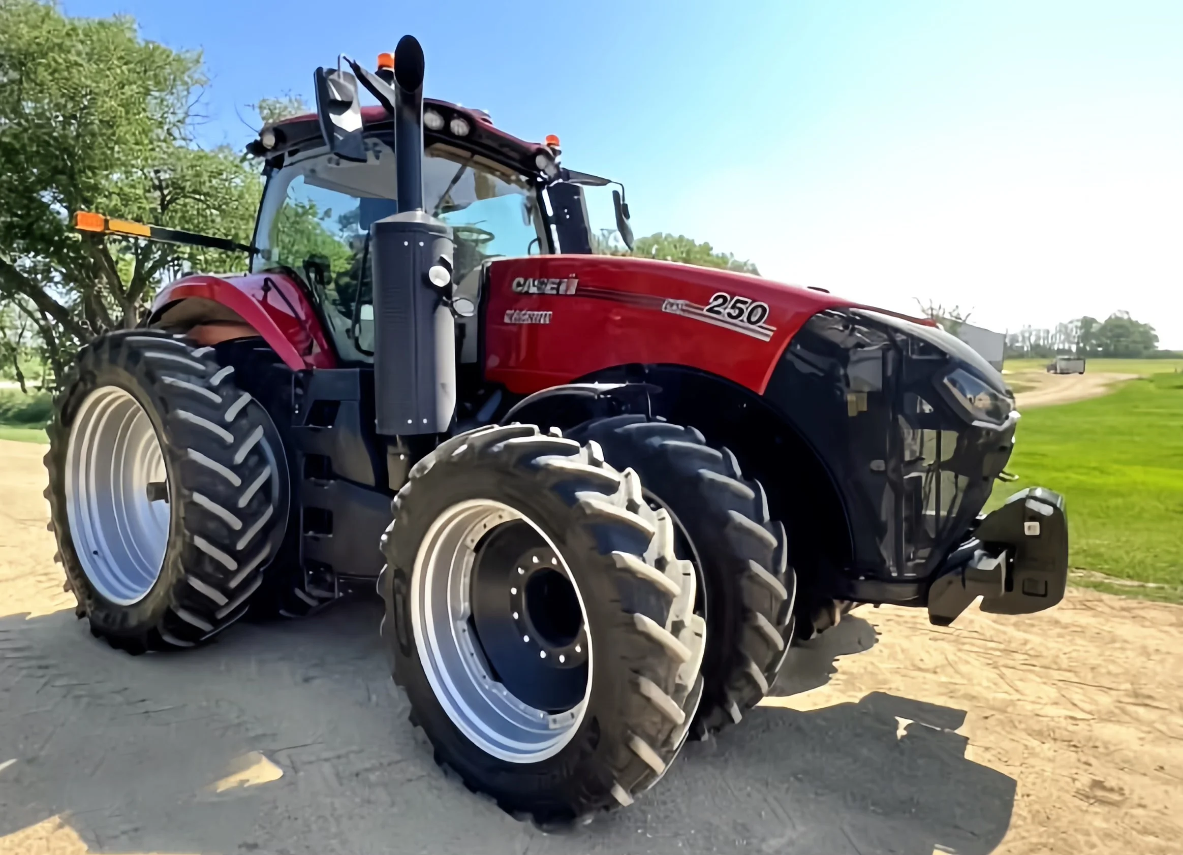 Excellent Condition Fairly Used 2022 CASE IH MAGNUM 250 Agricultural Wheel Tractor For Sale