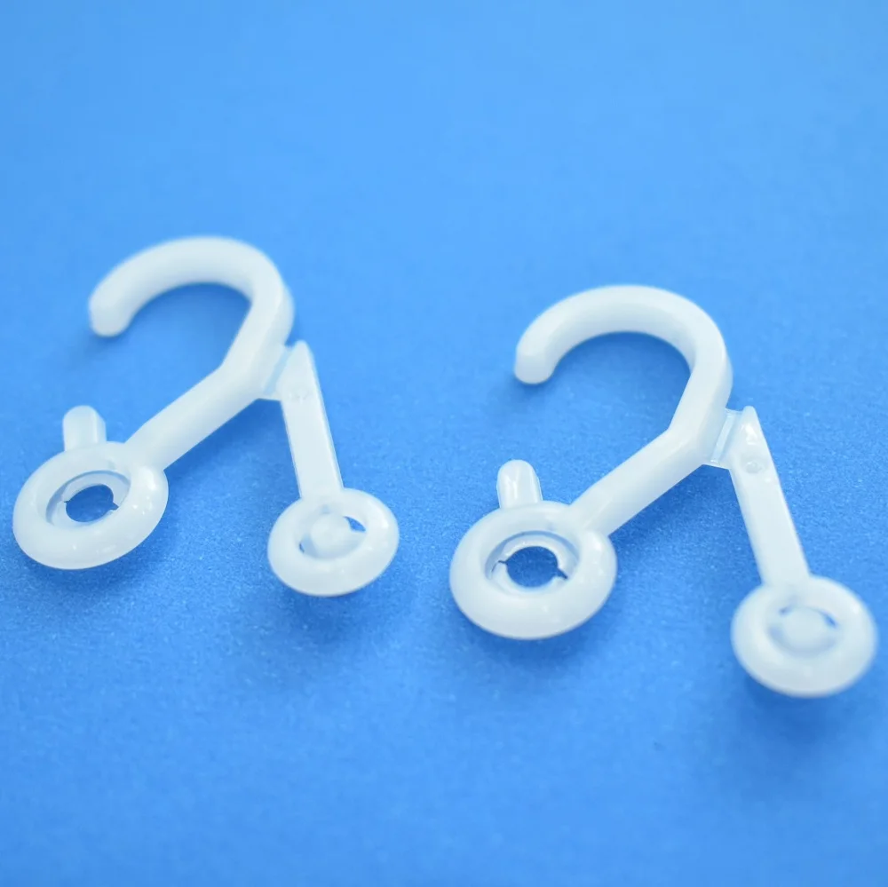 New ecofriendly product QP Hook 10 made by green PE mix with PP garment accessories for clothing packaging socks tags with hook