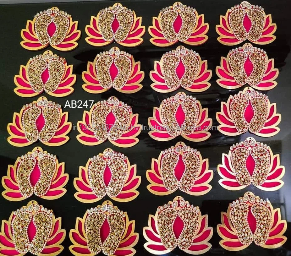Оптовая продажа Diwali Laxmi Ji Charan религиозный предмет пуджи праздничный свадебный центральный элемент украшение стола домашний декор возврат
