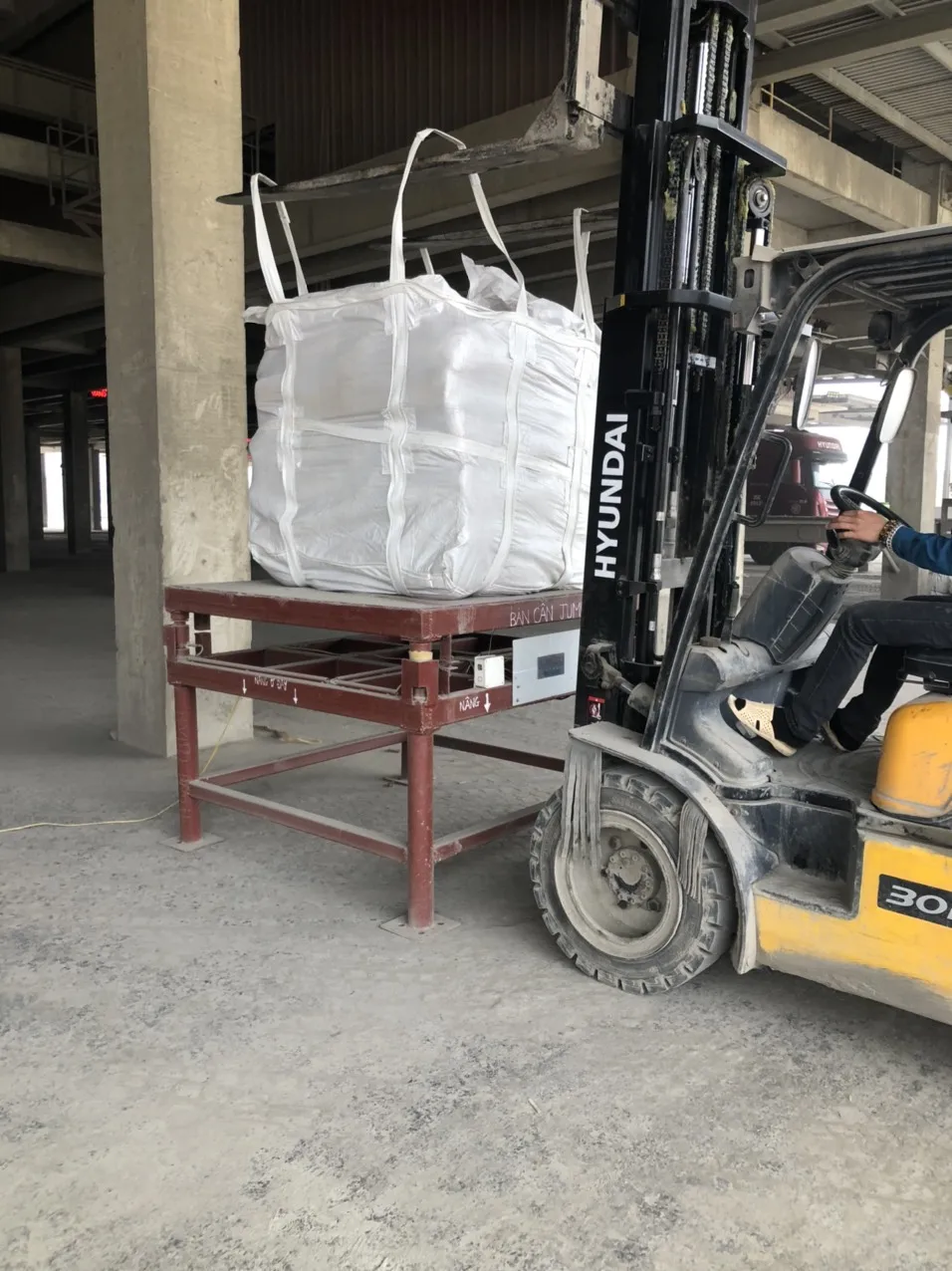 Top Sale Building Construction Materials  Portland Cement 42.5  Grey Color Rapid Hardening Composite Portland Cement