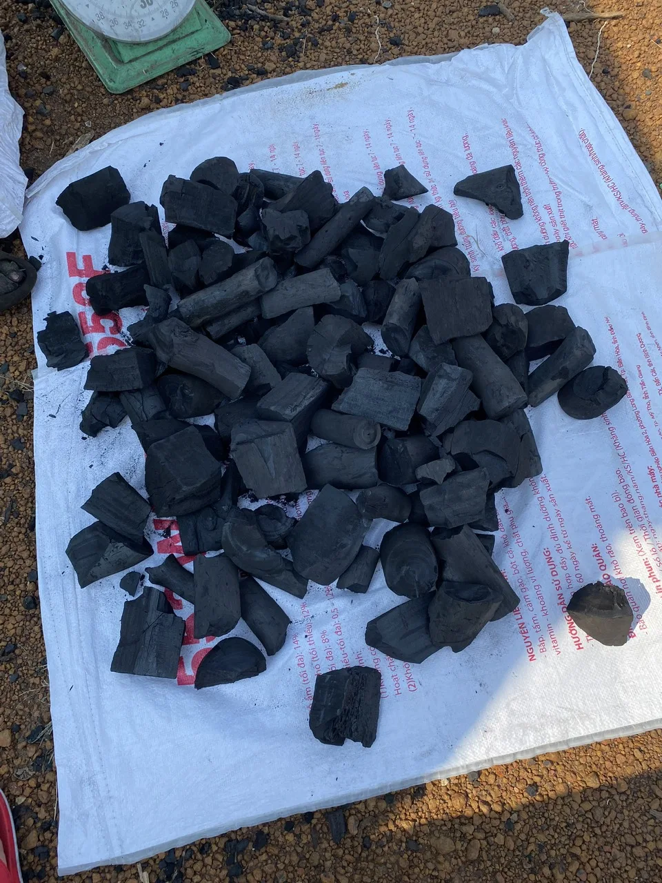 {HOT - DEAL} - SMOKELESS KHAYA CHARCOAL/ HARDWOOD CHARCOAL/ LUMP CHARCOAL FOR BBQ, RESTAURANT