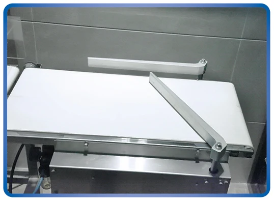 Automatic combined check weigher and metal detector for food industry