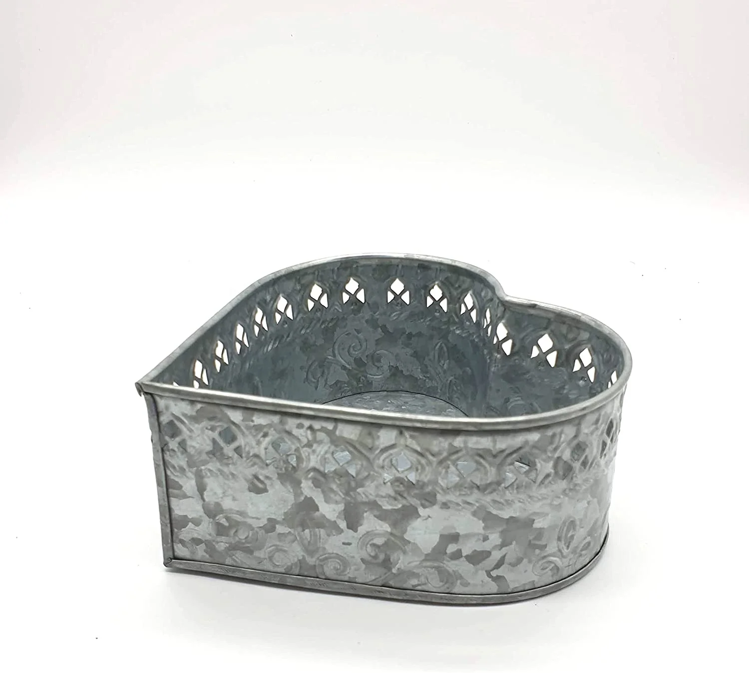 Galvanized Heart Shaped Metal Planter Pot and Storage Box For Garden and Home Decoration