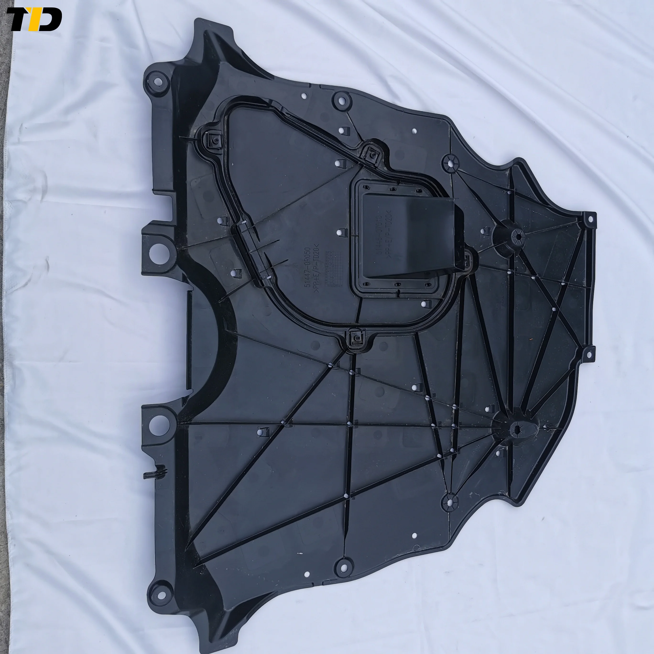 51420-42010 Radiator Support Splash Shield for Toyota RAV4 51420-42020 51420-42030