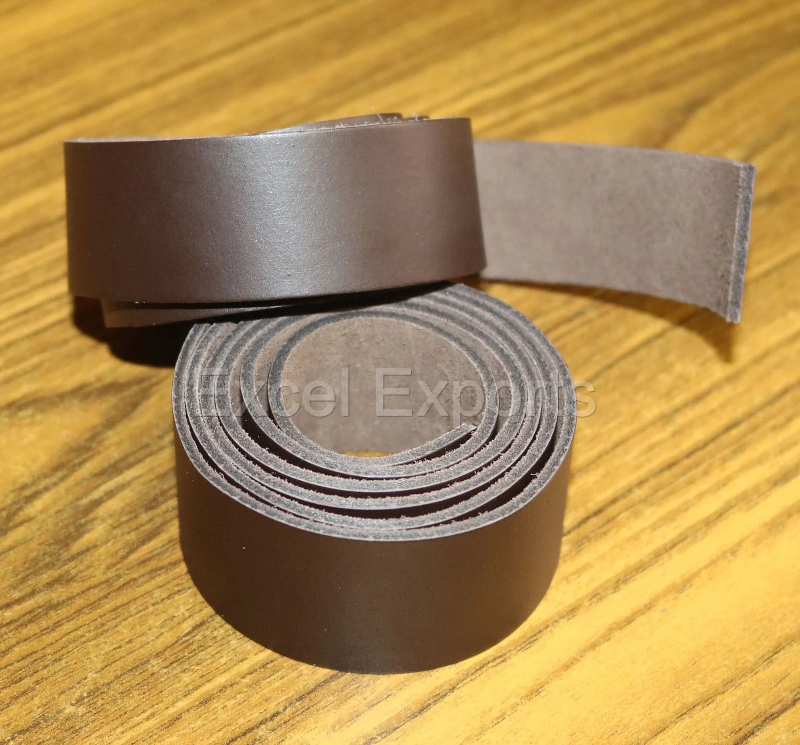 Wholesale Flat leather cord Flat leather strip is available from 10mm to 100mm width leather cord for jewelry belt hanking