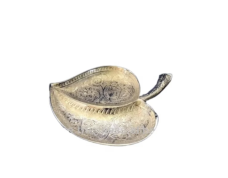New Design Silver-Plated Leaf Shaped Decorative Gift Item metal tray custom wholesale attractive designer metal tray