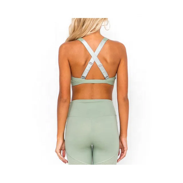 High Quality Yoga Sets Made With 100% Genuine Material Available For Women In Cheap Wholesale Price