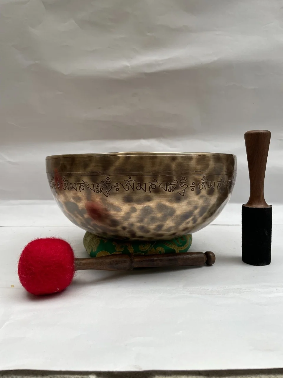 Sound healing bowl bronze 12cm -50cm custom size etching carving full moon singling bowl handmade bronze sound healing bowls