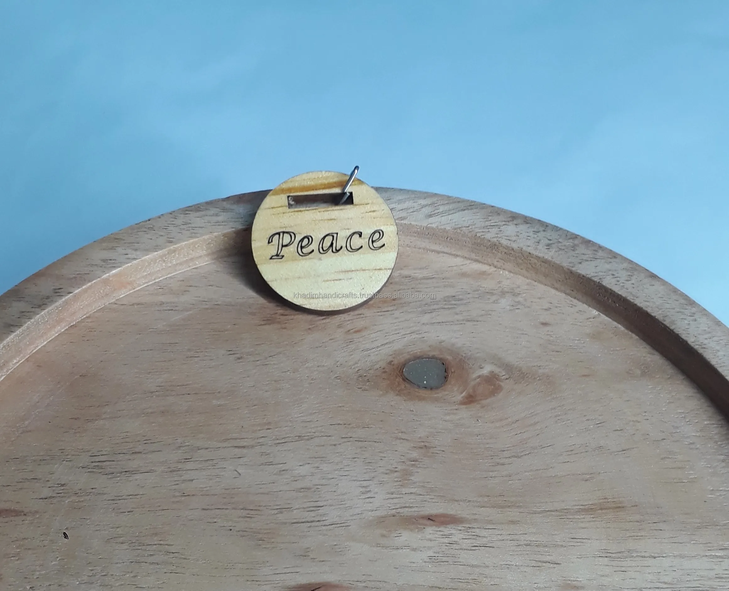 Eco-friendly Wooden Keychain Craft Resin and PU Plastic with Iron Metal Durable and Stylish Accessory