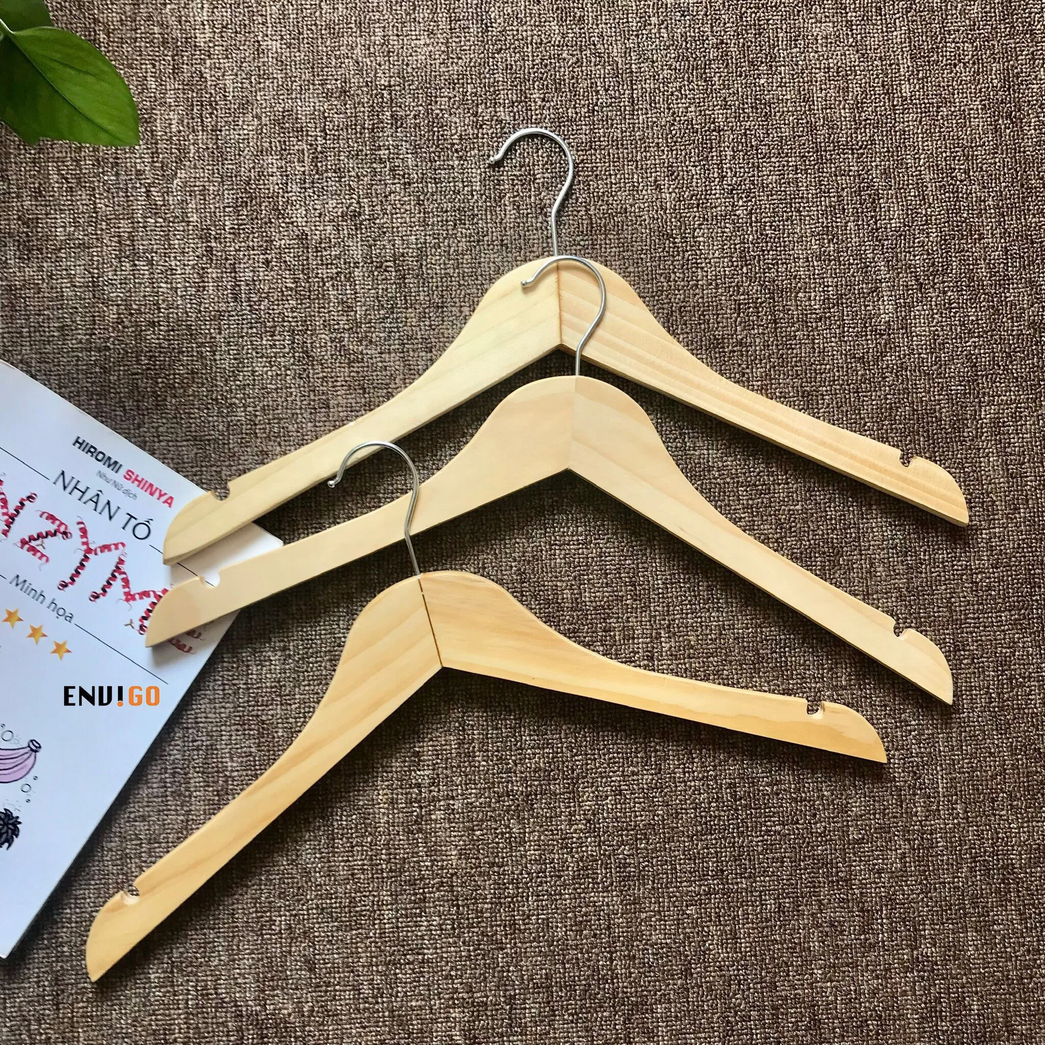 Wholesale Fast Delivery Wooden Clothes Hangers for Children & Adults with Customized Logo Premium Quality Wood Hangers
