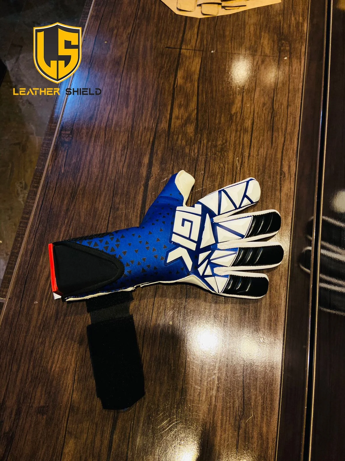 Индивидуальный заказ профессиональный выбор вратаря перчатки 1GK стиль кожаный