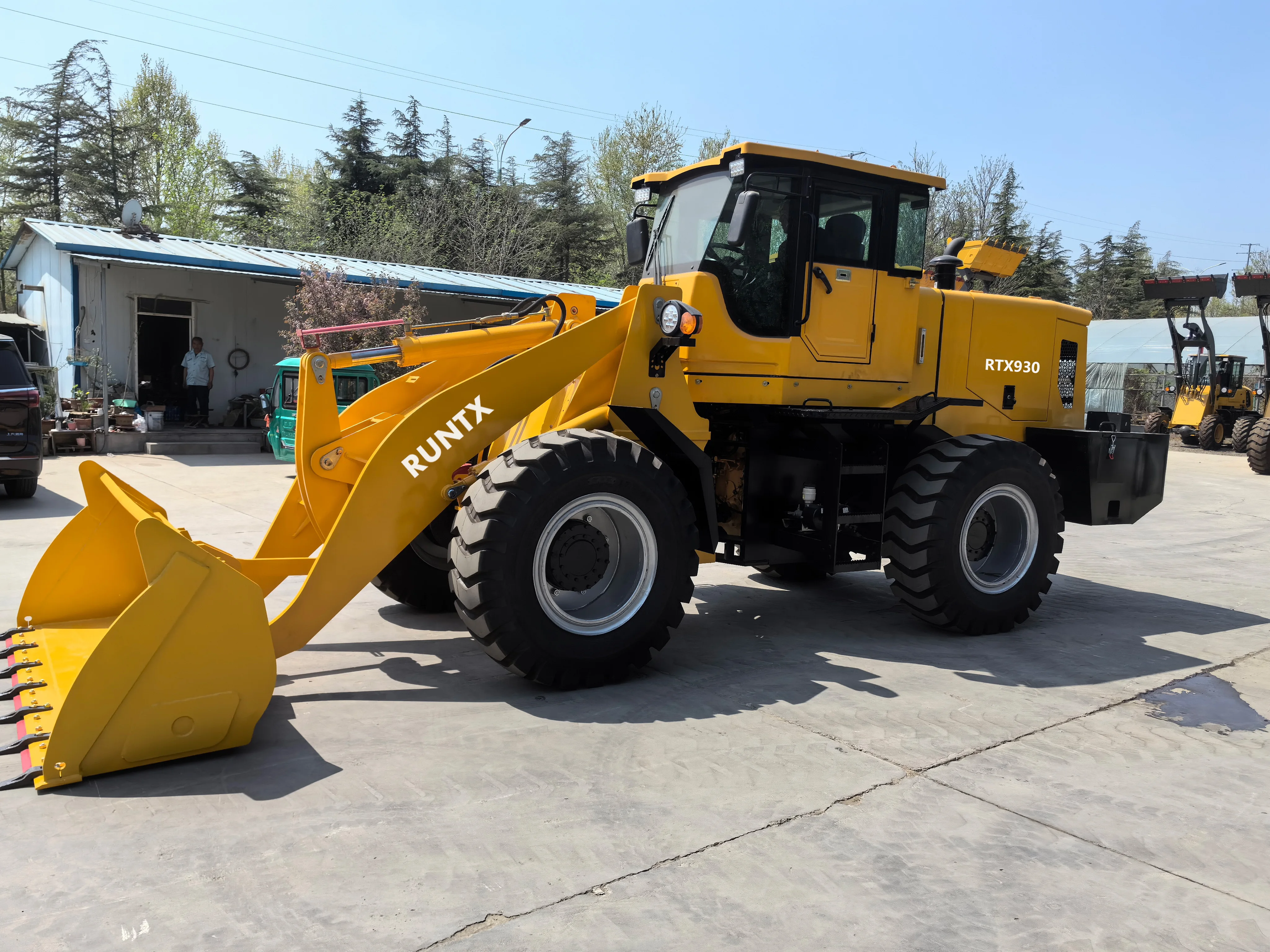 Runtx Factory Direct Sale New Loader 3 Ton Compact Wheel Loader Front End Loader with Low Cabin