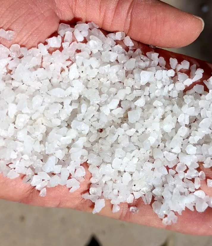 Pure White crystalian quartz high silica contain White Quartz Lumps for glass  Industrial used