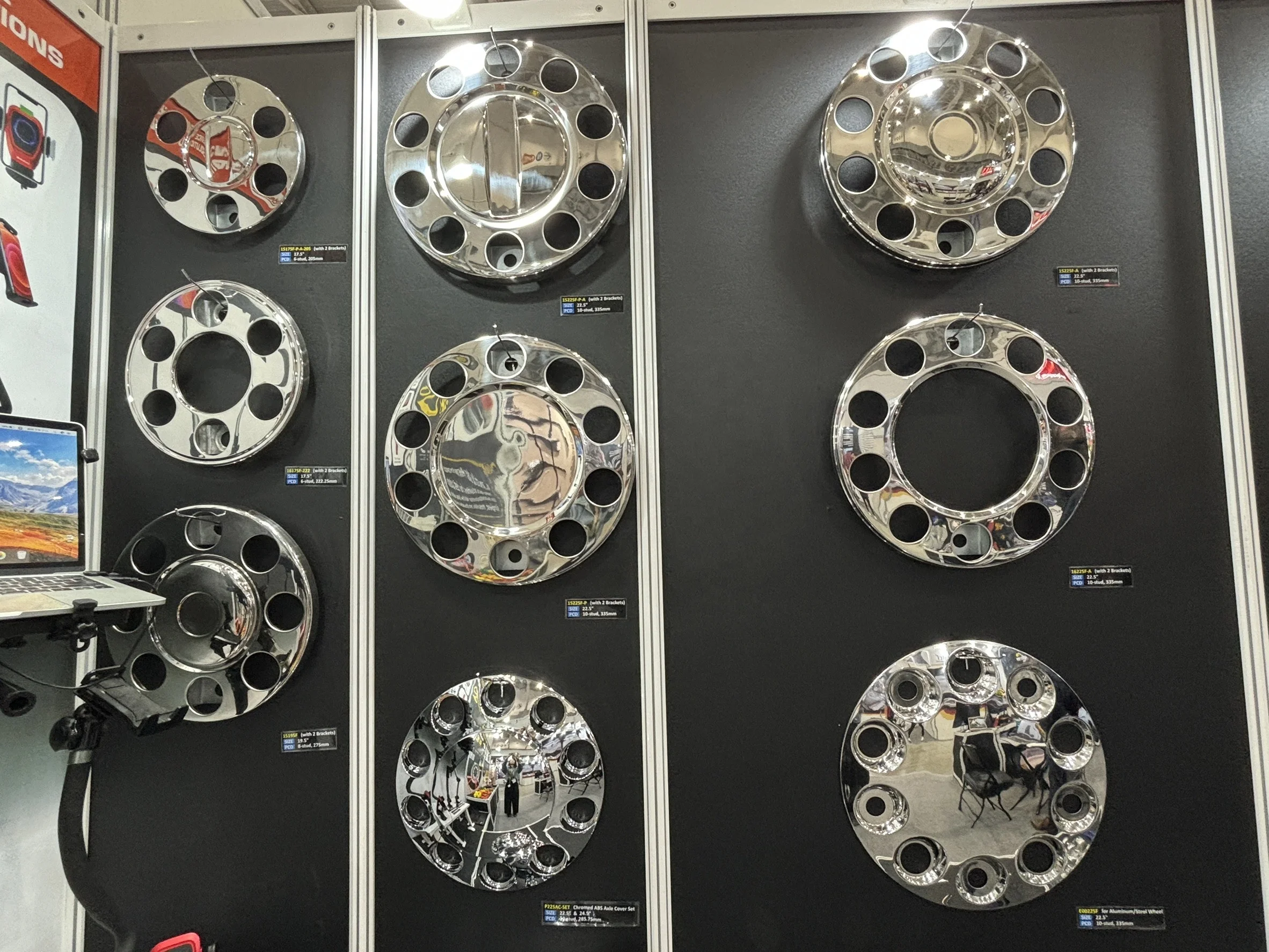 European Universal Stainless Steel Wheel Cover 22.5  19.5  17.5  for Trucks and Buses