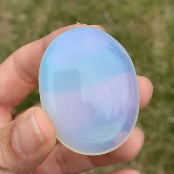 wholesale Natural High quality Crystal light blue Opal Palm stone crystal Polished for healing and home decoration opalite stone
