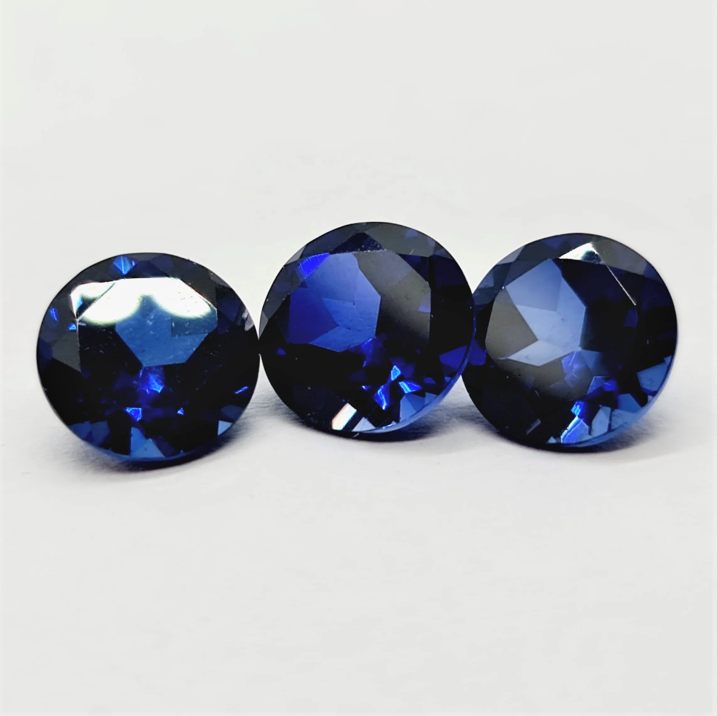 Created Corundum Gemstone Hand Cut round faceted Wholesale cut in all calibrated sizes till 20mm