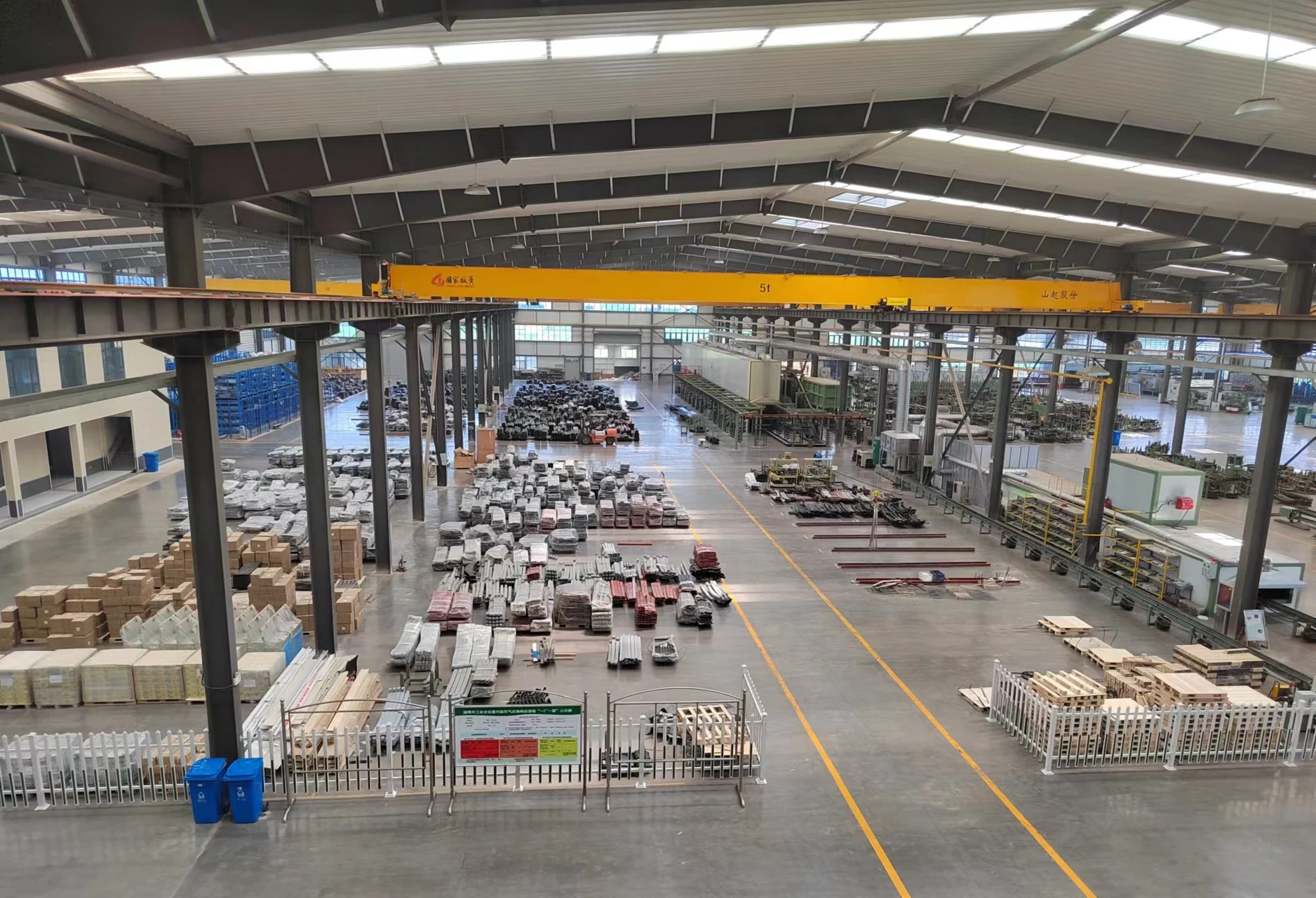 volvo trailer  leaf spring  fl220  slipper  leaf spring 237325 with bushing and center bolts