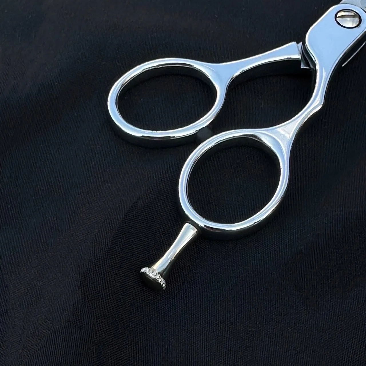 4.5 Inch Straight Adjustable Flat Screw Hair Salon Scissors