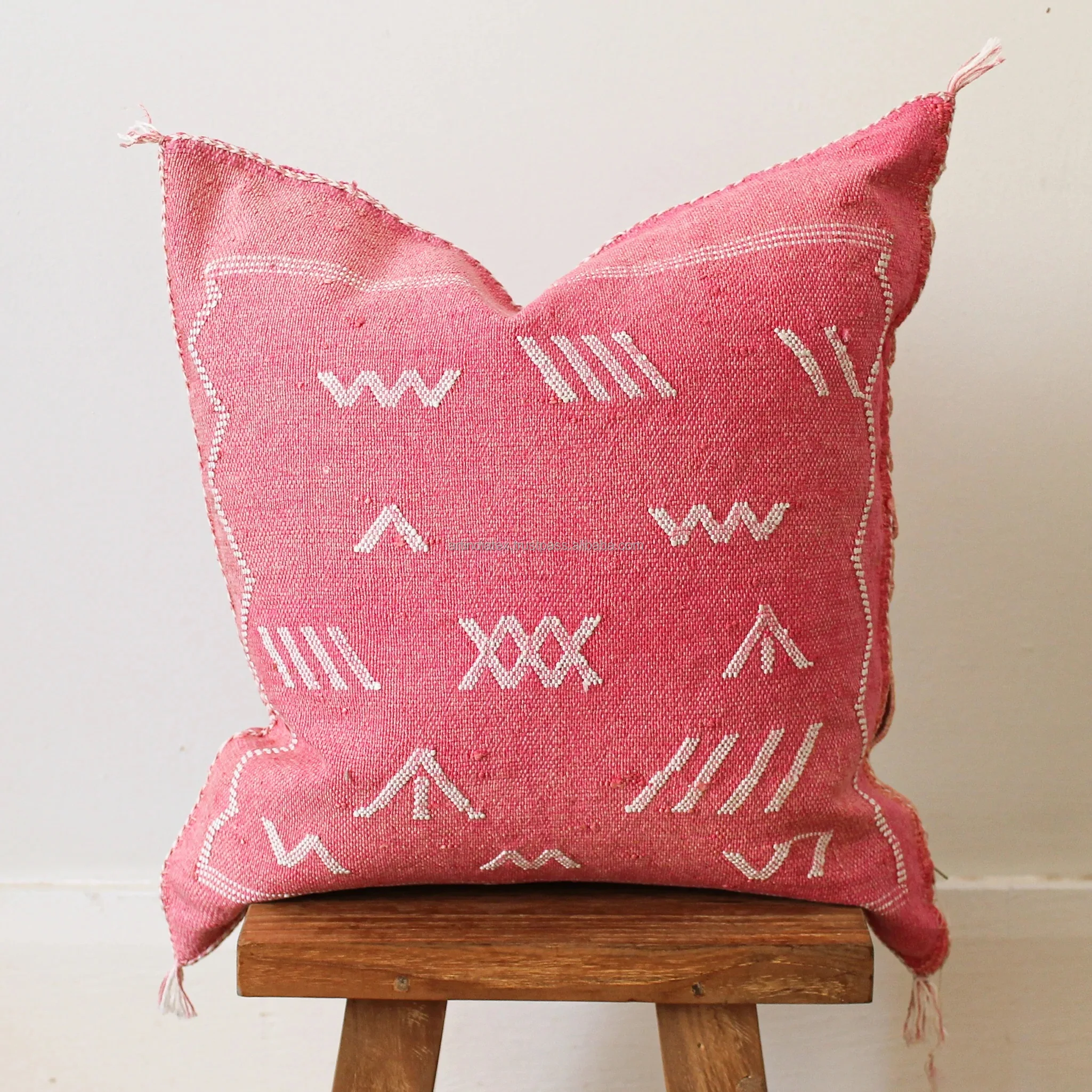 High Quality Wholesale Solid Linen And Cotton Cushion Covers Decorative Super Soft Sofa Cushion Cover