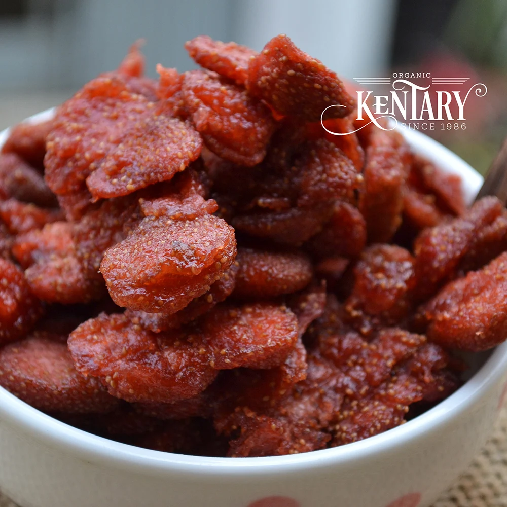 Сладкий и кислый вкус сушеной клубники в объемных ароматных вакуумных упаковках закуски ингредиент для улучшения ваших рецептов