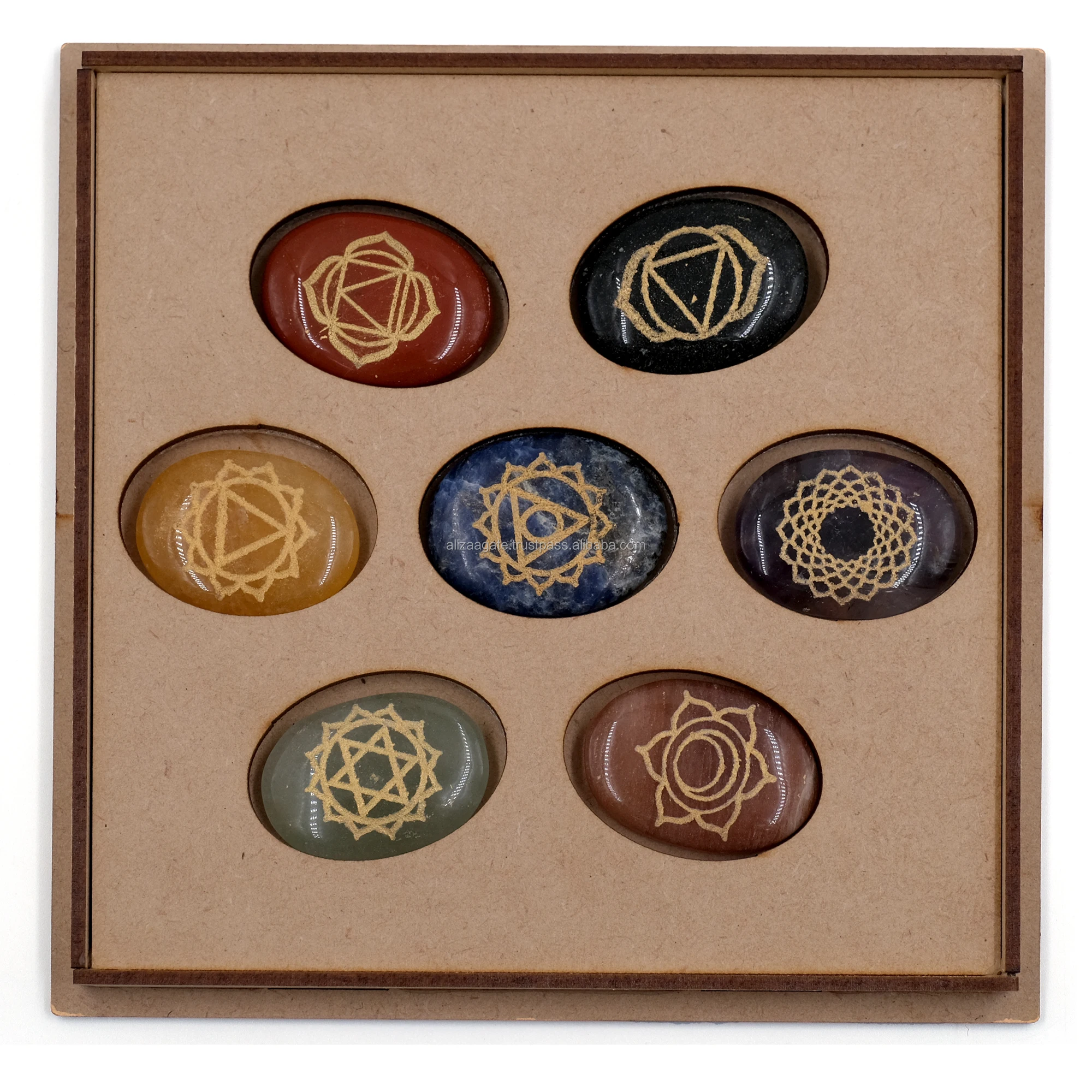 Engraved Chakra Stone Reiki Healing Crystal Seven Chakra Reiki Set With Wooden Box / Healing Reiki Agate 7 Chakra Set With Box
