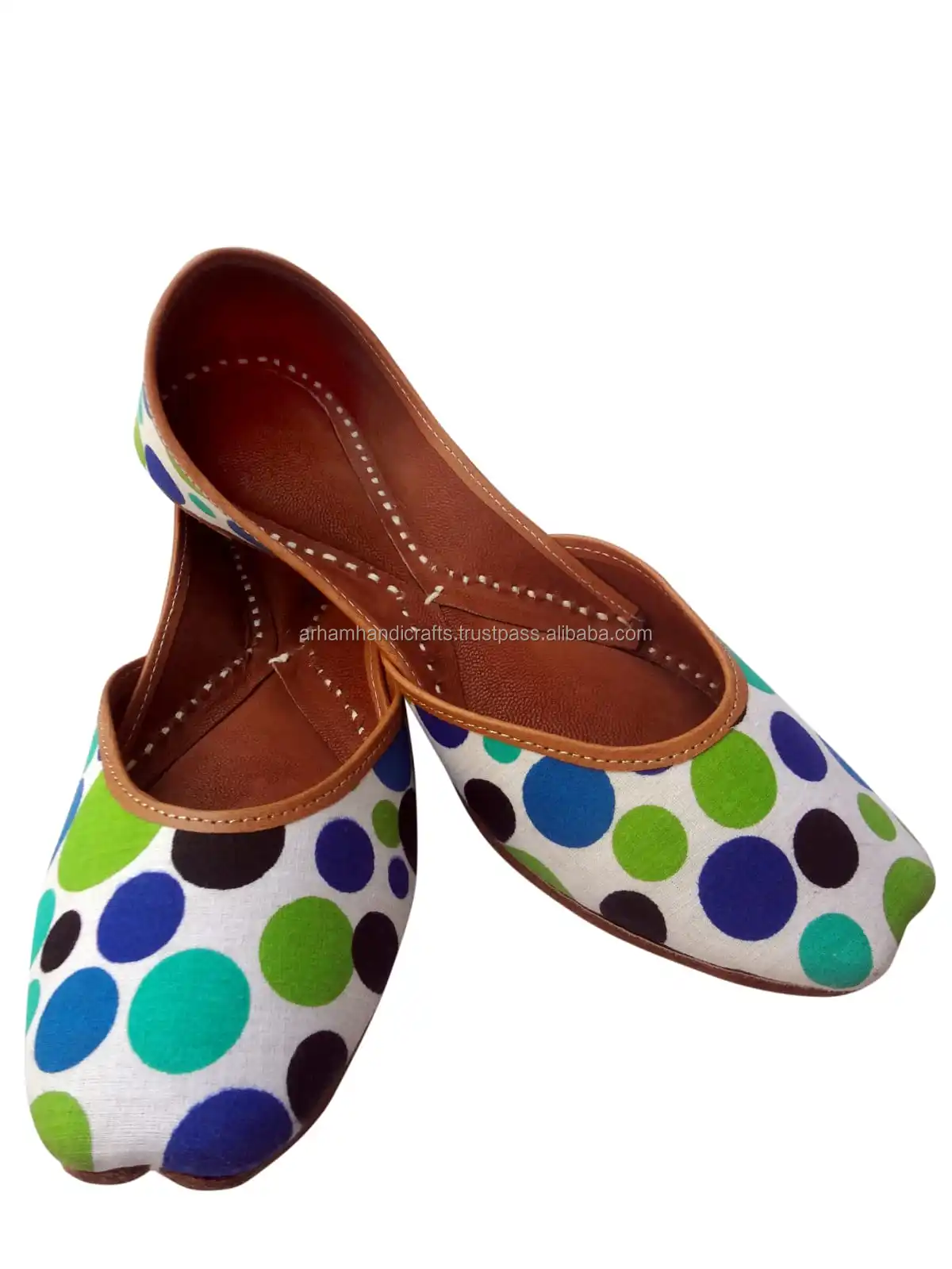 Designer Trendy Embroidery Juttis Luxury Indian Punjabi Flat Shoes Breathable Anti-Slip Features Strap Jelly Stylish Insole