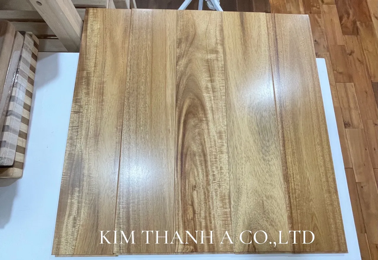 Real Wood Solid Wood Flooring Hardwood Flooring 100% natural Acacia golden wood ABC grade