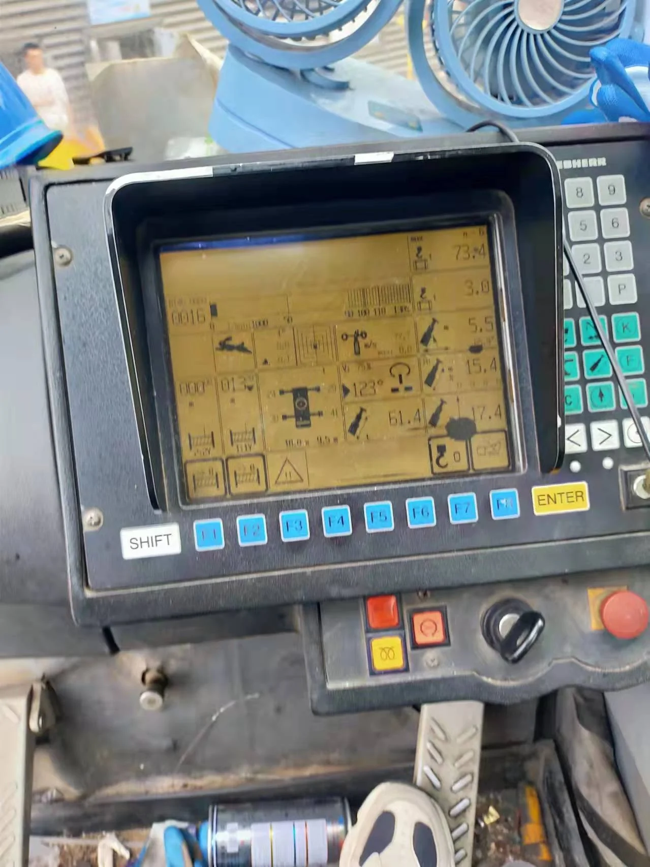 400ton Used Germany Liebherr LTM1400 used big truck crane for sale