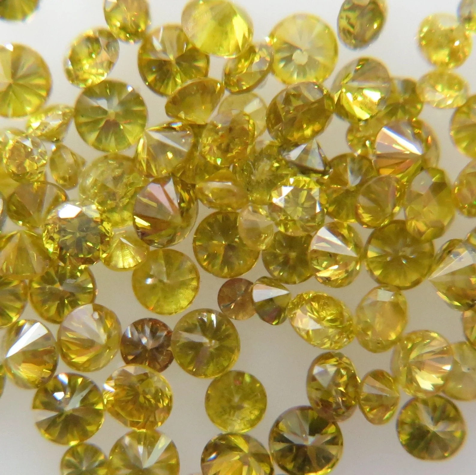 1.1-1.4mm Fancy Yellow Natural Loose Brialliant Cut Diamond Lot SI Clarity Good Fire