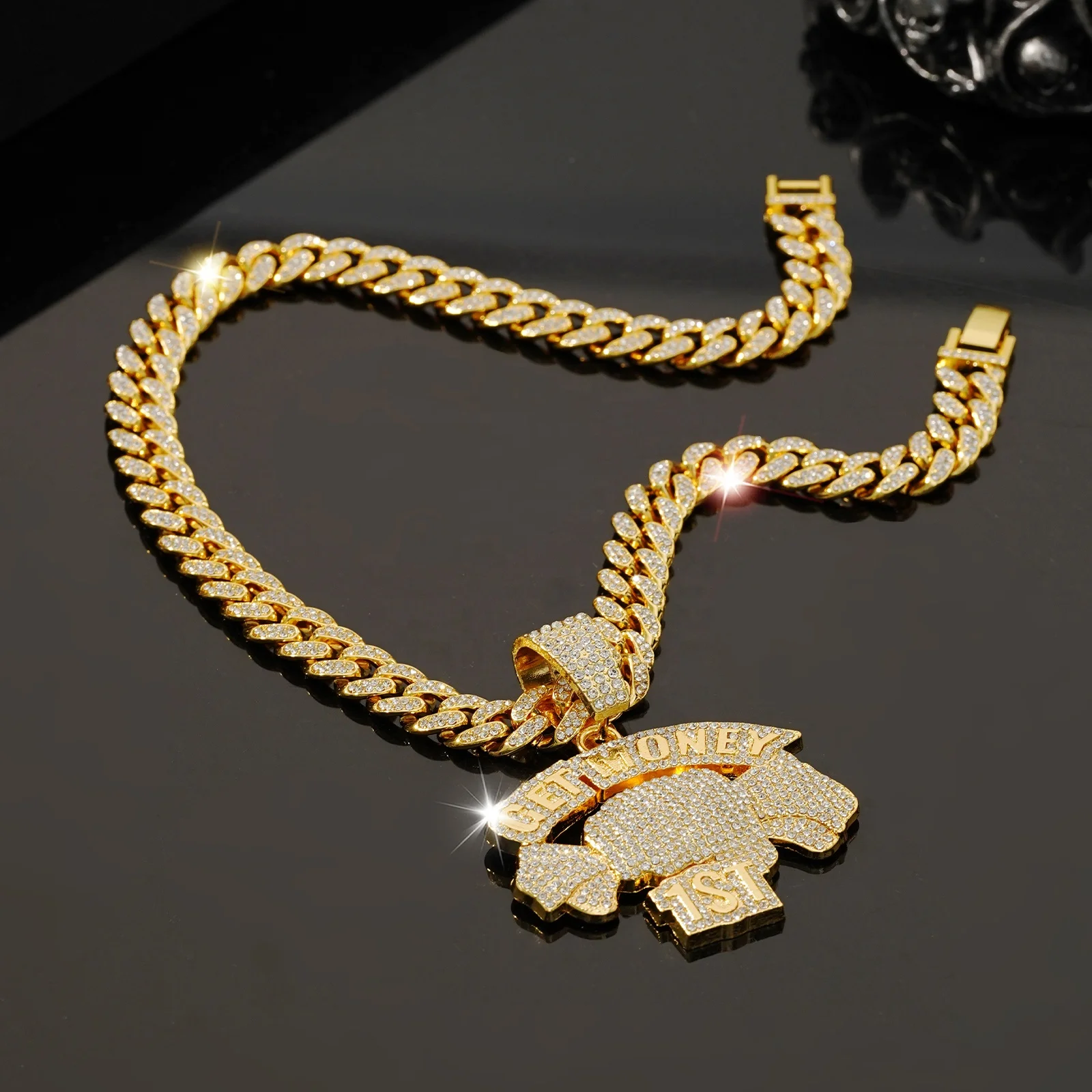 2024 Hot Sell Hip Hop Jewelry for Halloween Wear Decoraciones Gold Plated Iced Cuban Chain Ghost Candy Skull Necklace Gift Party