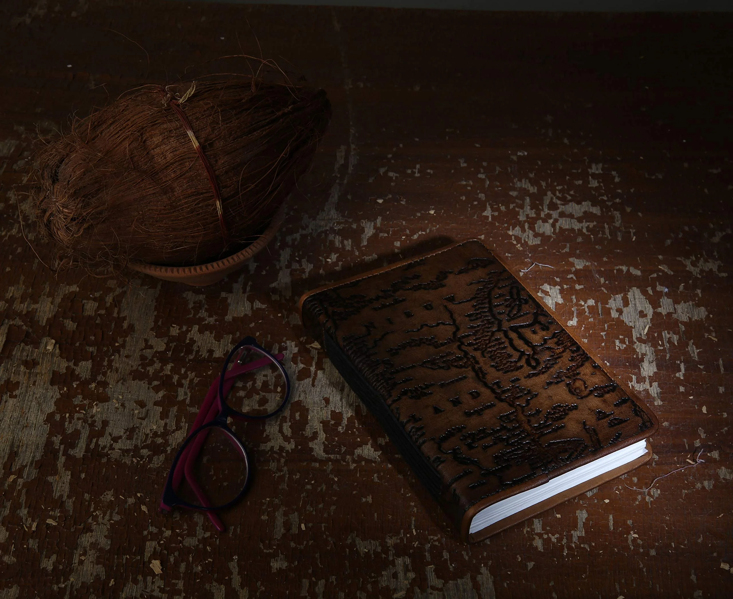 Leather Vintage Journal Retro Travel Diary An Exclusive Handmade Paper Notebook with Key Size 8x6 inches Leather Bound Journal