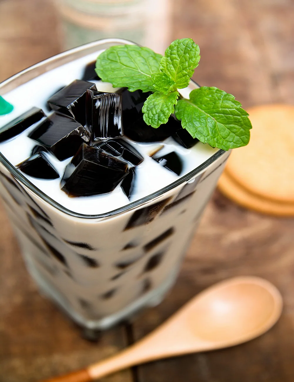 Best selling 2022 Grass Jelly Black Gold Instant canned grass jelly OEM/ODM acceptable for mixing with tea Asia Origin