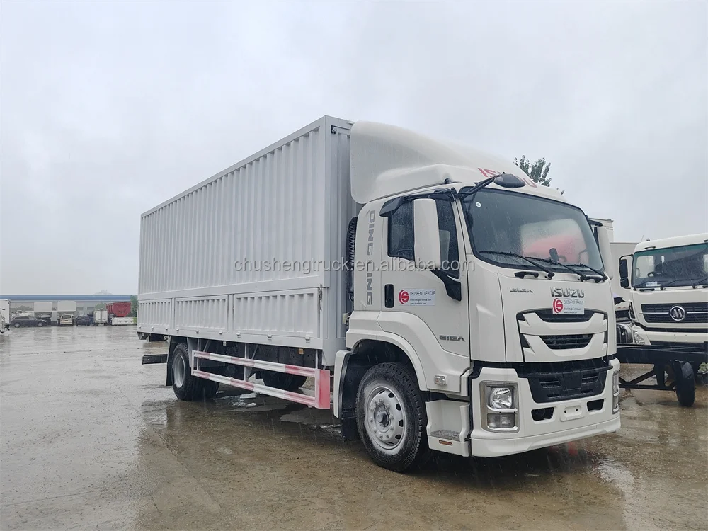 ISUZU wing van truck01