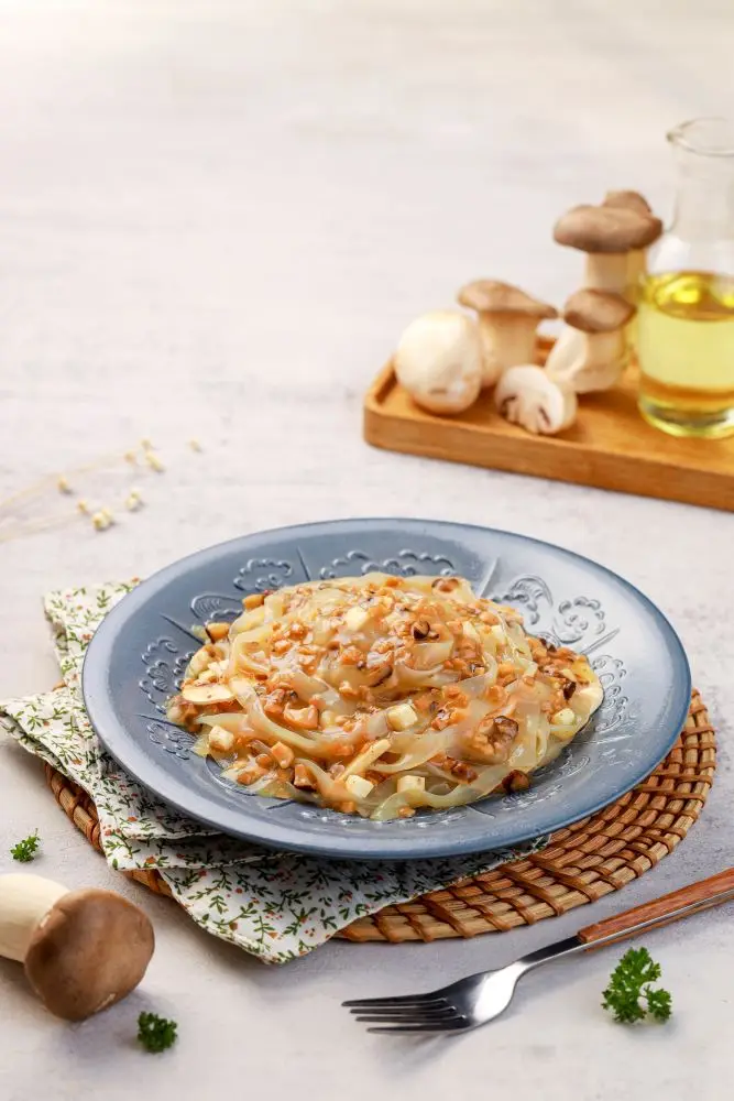 High Quality Instant Food Konjac Pho Mixed Mushroom & Vegetable Sauce Ready-to-Eat Fried with 2% Fat Content in Bag/Box