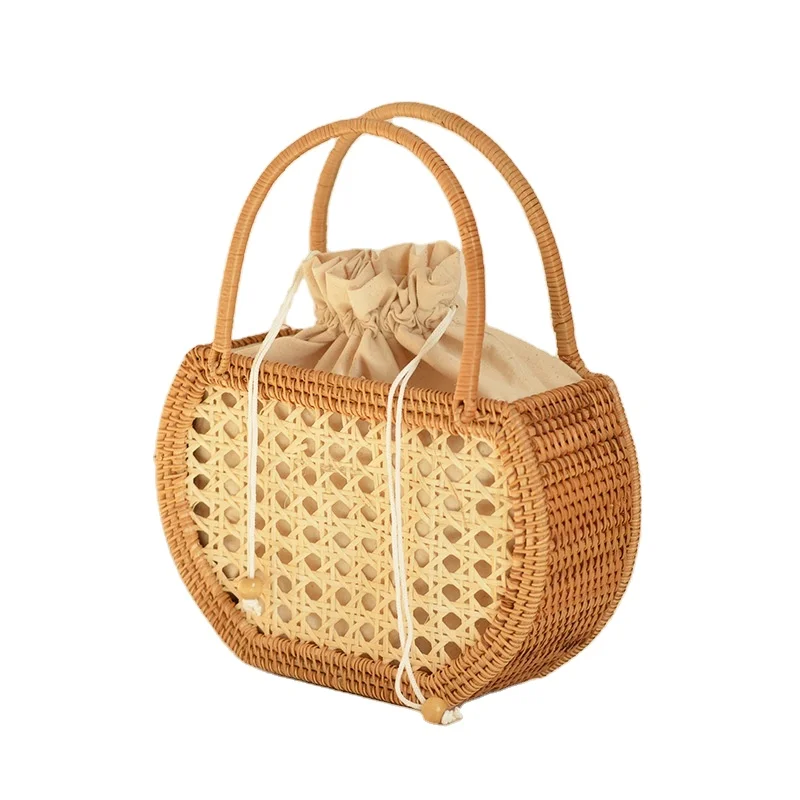 New style handmade rattan bag wholesale oval beach bag with beautiful liner inside Vietnam rattan bag