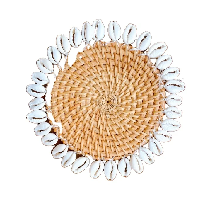 Handmade woven rattan coasters with shells, wicker coasters, natural handcrafted seagrass coasters hot sales 2024